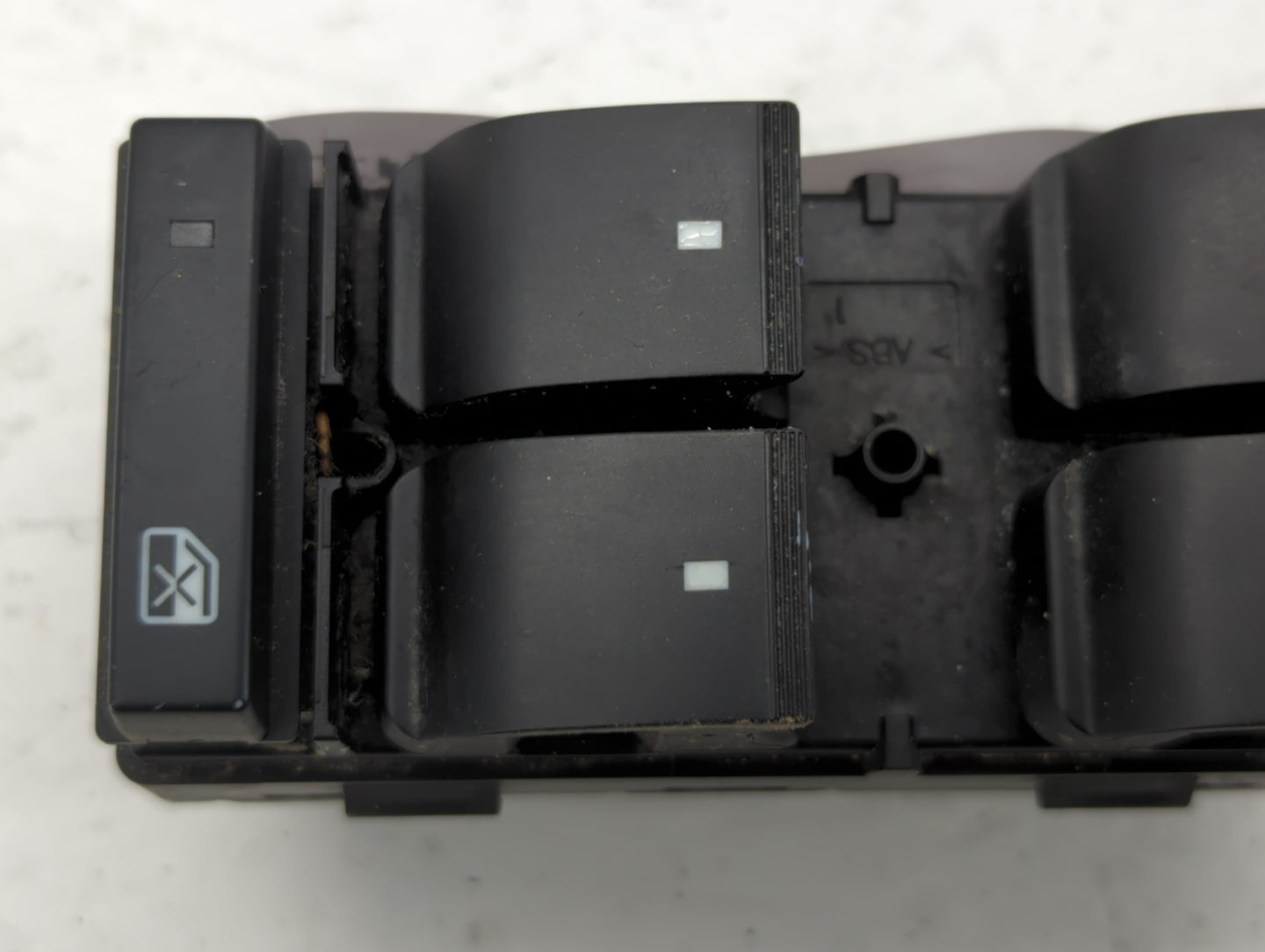2007 Saturn Outlook Master Power Window Switch Replacement Driver Side Left P/N:25789238 Fits OEM Used Auto Parts - Oemuseda