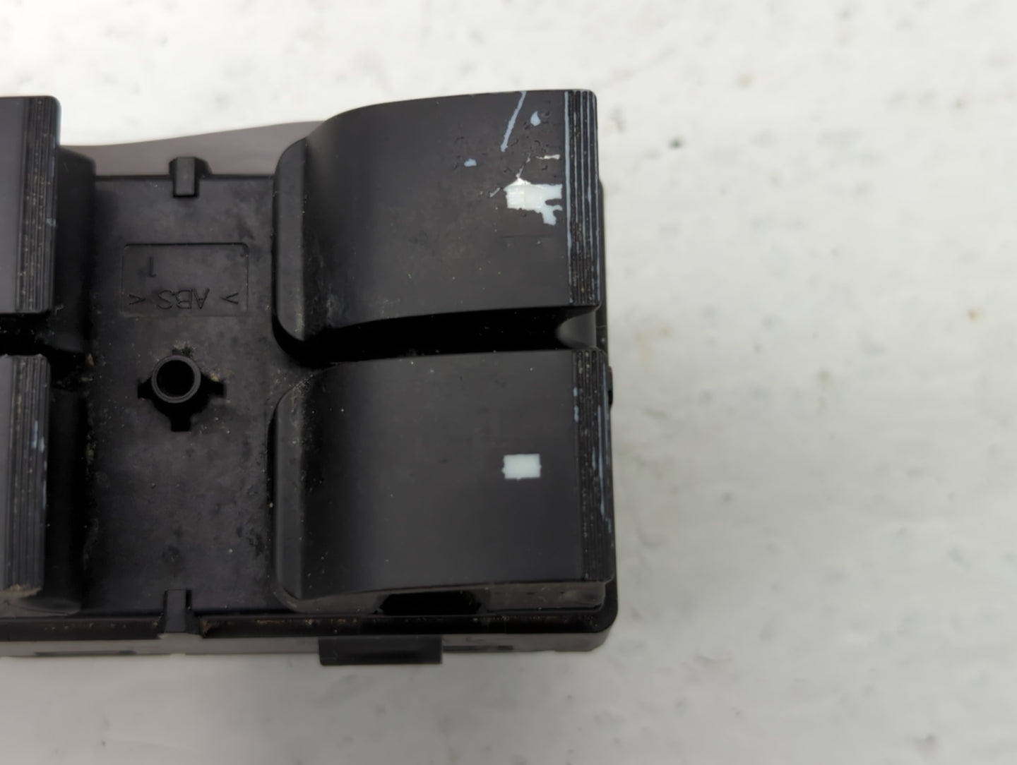 2007 Saturn Outlook Master Power Window Switch Replacement Driver Side Left P/N:25789238 Fits OEM Used Auto Parts - Oemuseda