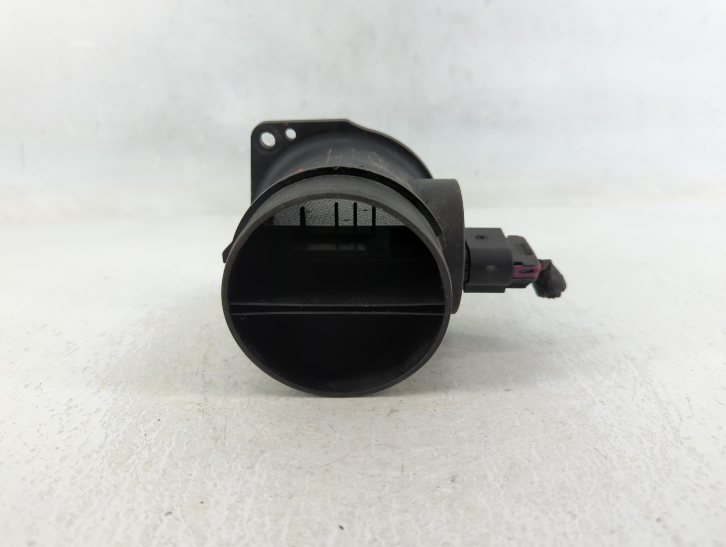 Saturn Outlook Mass Air Flow Meter Maf - Oemusedautoparts1.com