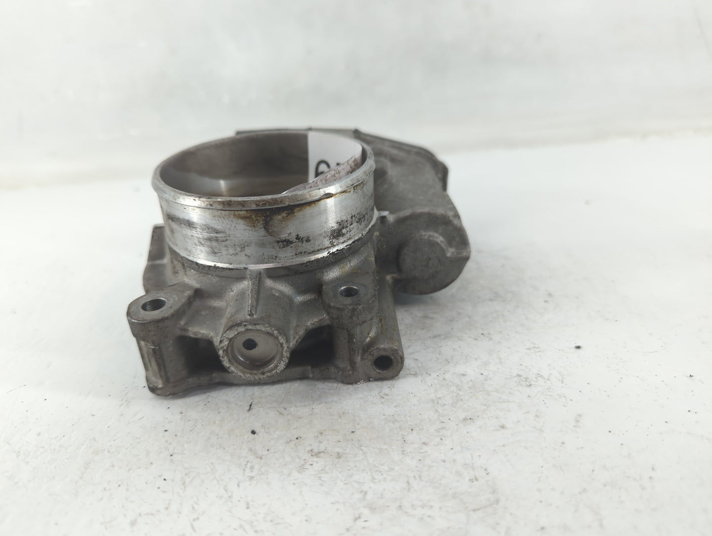 2007 Saturn Outlook Throttle Body P/N:AA591HB8773 Fits Fits 2008 2009 2010 2011 OEM Used Auto Parts - Oemusedautoparts1.com