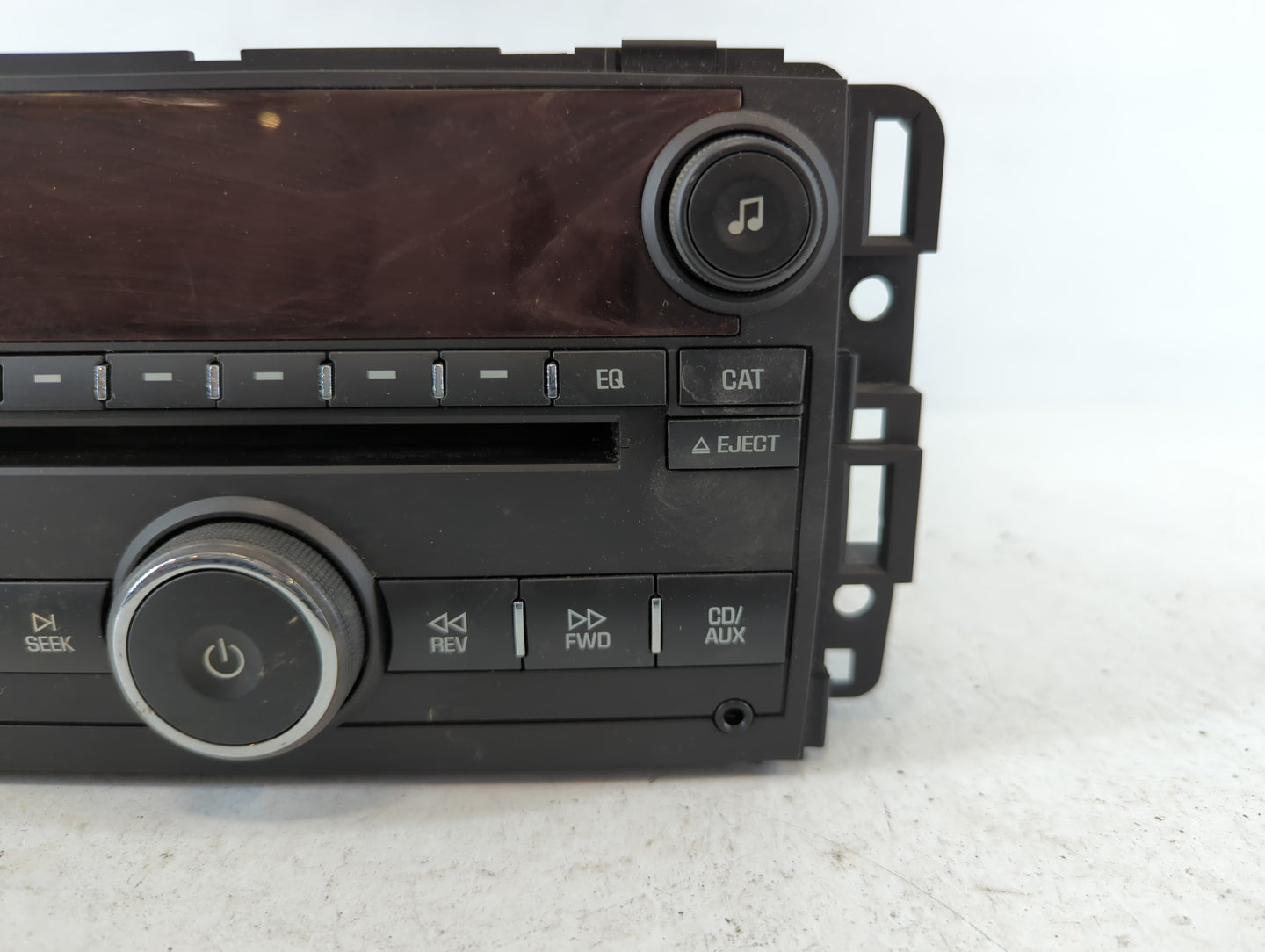 2007 Saturn Outlook Am Fm Cd Player Radio Receiver - Oemusedautoparts1.com