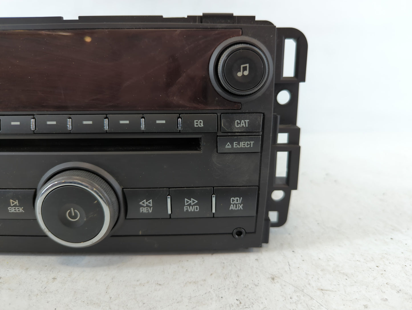 2007 Saturn Outlook Am Fm Cd Player Radio Receiver - Oemusedautoparts1.com