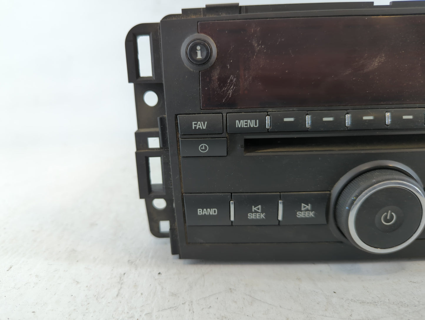 2007 Saturn Outlook Am Fm Cd Player Radio Receiver - Oemusedautoparts1.com