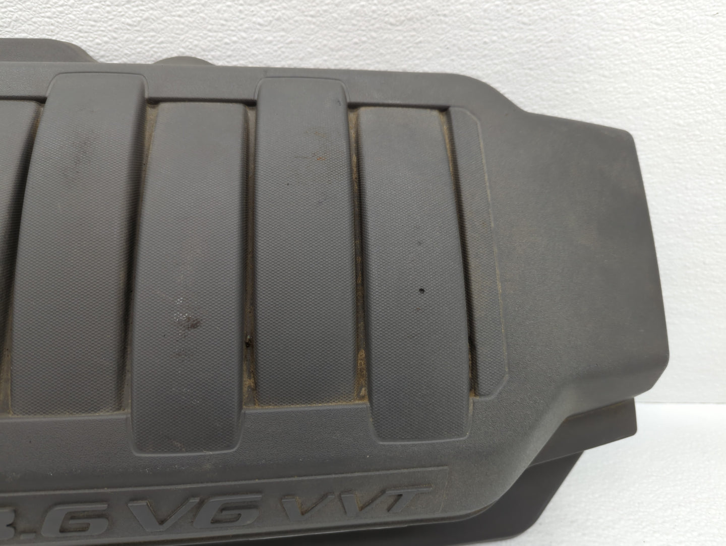 2007 Saturn Outlook Engine Cover - Oemusedautoparts1.com