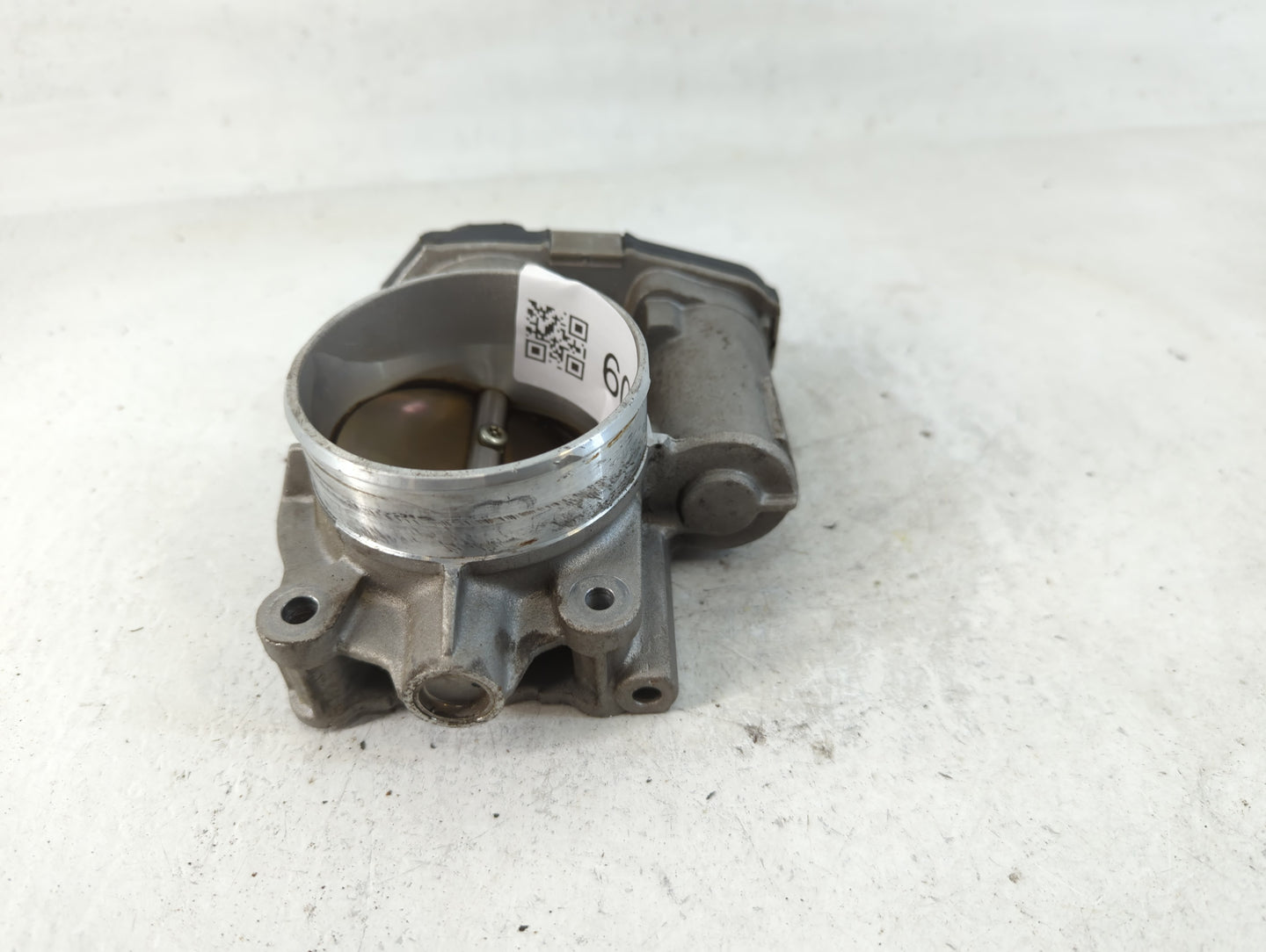 2007 Saturn Outlook Throttle Body P/N:AA591HB6634B Fits Fits 2008 2009 2010 2011 OEM Used Auto Parts - Oemusedautoparts1.com
