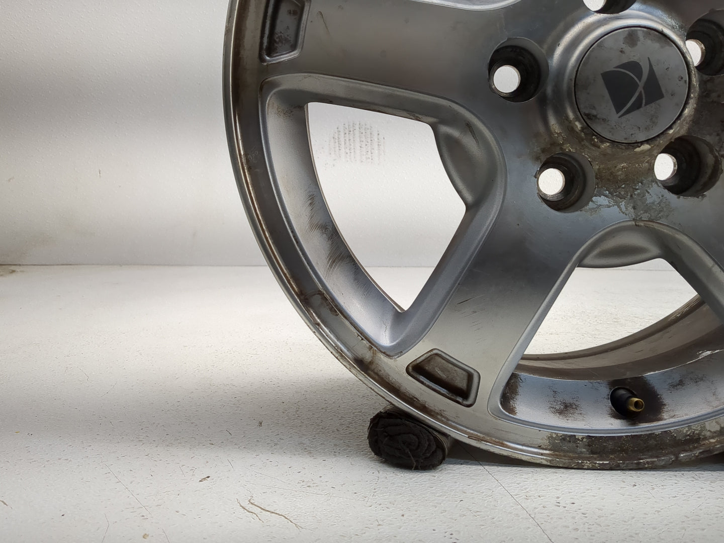 2002-2007 Saturn Vue Oem Wheel Rim - Oemusedautoparts1.com