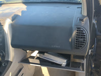 2006-2007 Saturn Vue Air Bag Passenger Right Dashboard OEM Fits Fits 2006 2007 OEM Used Auto Parts - Oemusedautoparts1.com