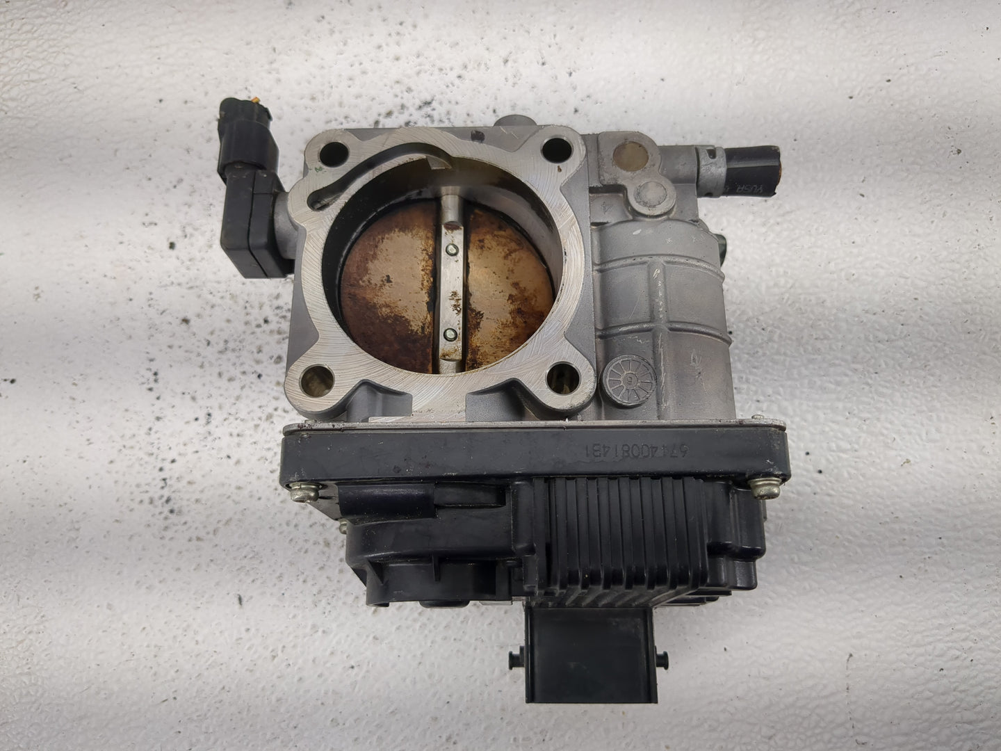 2004-2007 Saturn Vue Throttle Body P/N:079800-5410 Fits Fits 2004 2005 2006 2007 OEM Used Auto Parts - Oemusedautoparts1.com