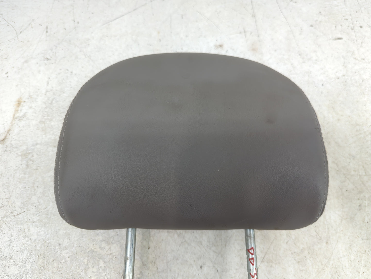 2003-2007 Saturn Vue Headrest Head Rest Front Driver Passenger Seat Grey - Oemusedautoparts1.com