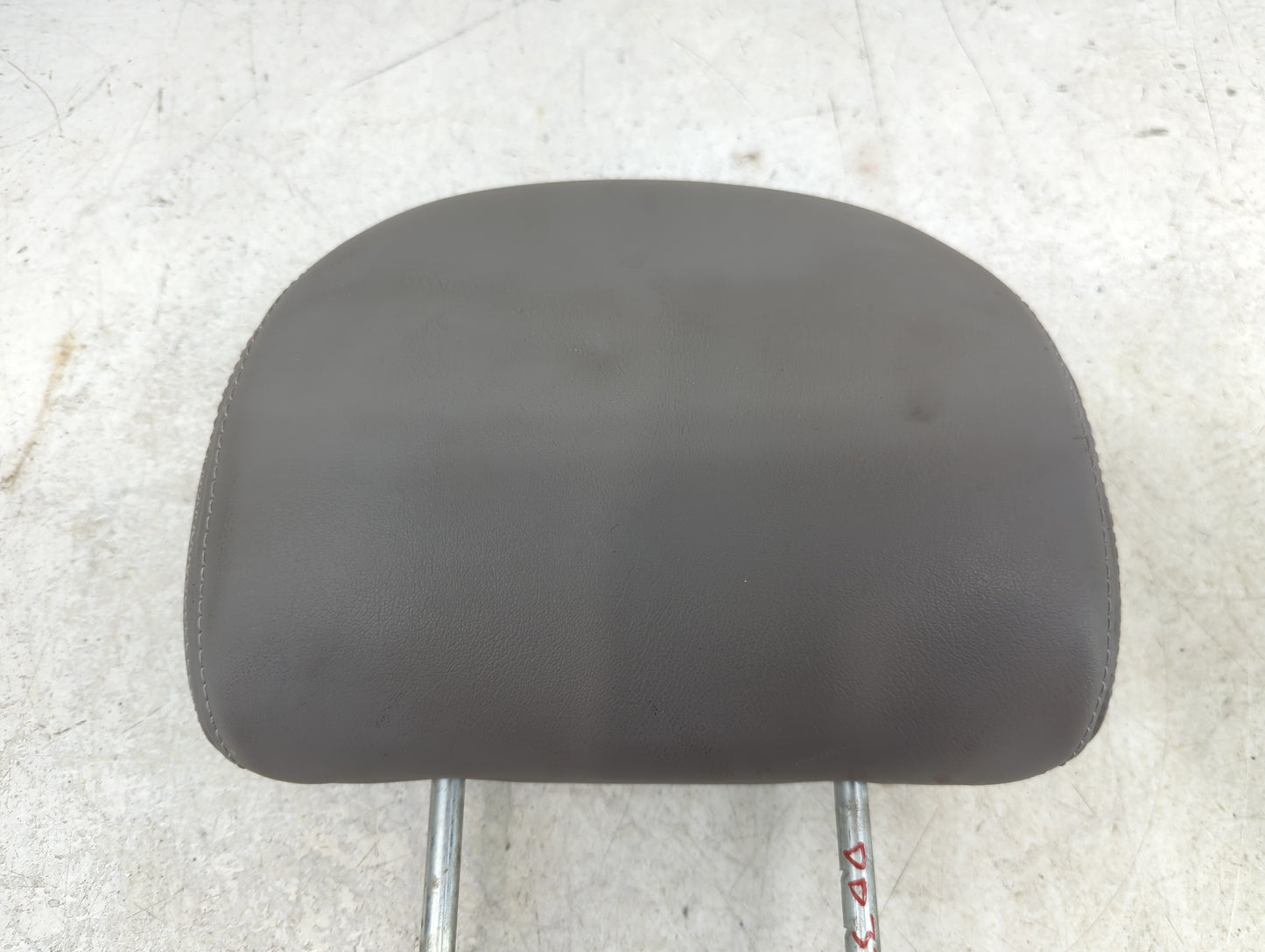 2003-2007 Saturn Vue Headrest Head Rest Front Driver Passenger Seat Grey - Oemusedautoparts1.com