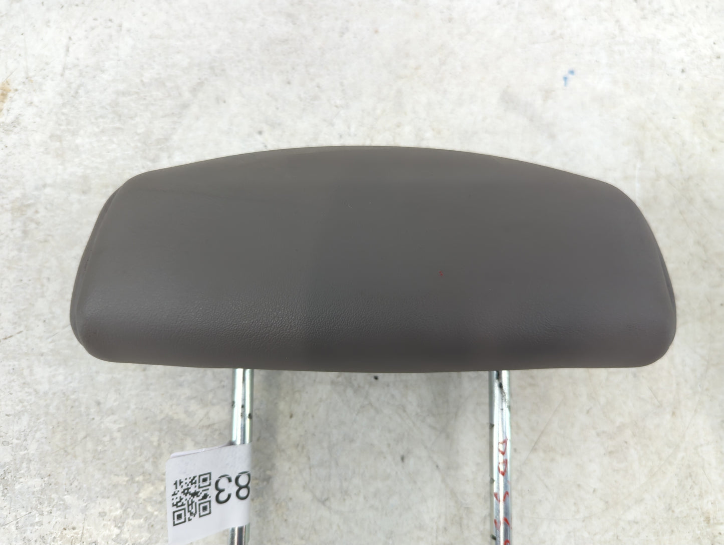 2003-2007 Saturn Vue Headrest Head Rest Rear Center Seat Fits Fits 2003 2004 2005 2006 2007 OEM Used Auto Parts - Oemusedaut