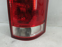 2004-2007 Saturn Vue Tail Light Assembly Passenger Right OEM P/N:2GCX-13407-AC Fits Fits 2004 2005 2006 2007 OEM Used Auto P