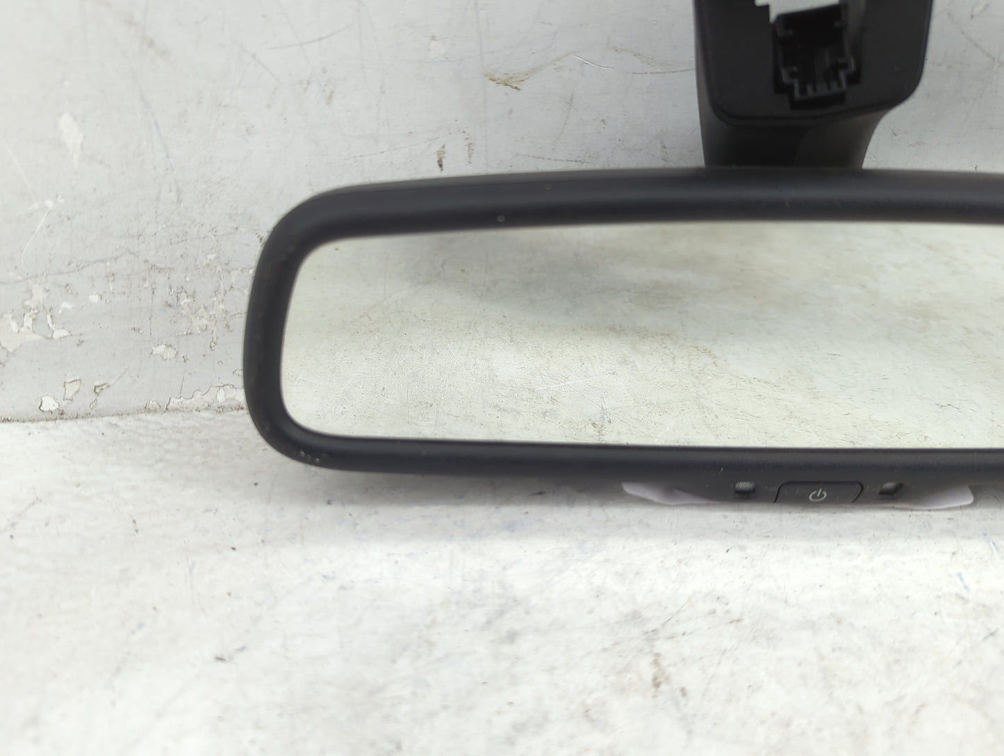 2006-2007 Saturn Vue Interior Rear View Mirror Replacement OEM P/N:E11026002 Fits Fits 2001 2002 2003 2004 2005 2006 2007 20