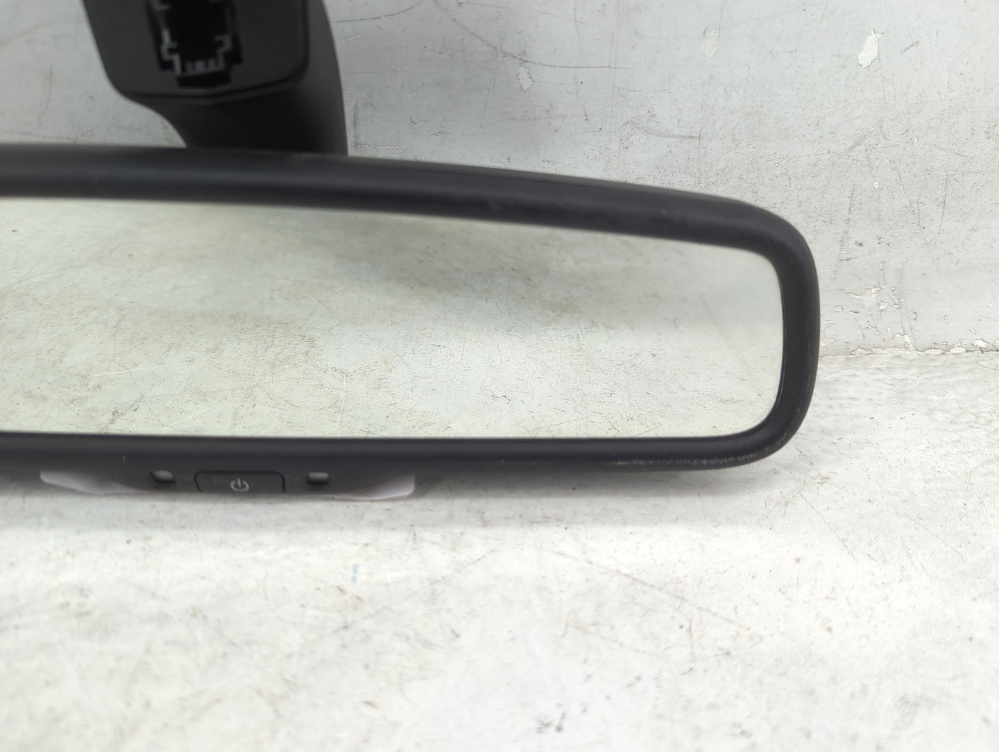 2006-2007 Saturn Vue Interior Rear View Mirror Replacement OEM P/N:E11026002 Fits Fits 2001 2002 2003 2004 2005 2006 2007 20