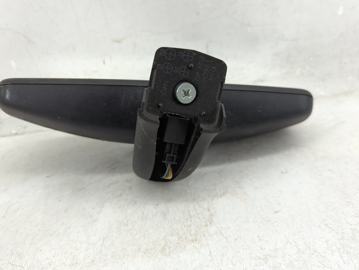 2006-2007 Saturn Vue Interior Rear View Mirror Replacement OEM P/N:E11026002 Fits Fits 2001 2002 2003 2004 2005 2006 2007 20