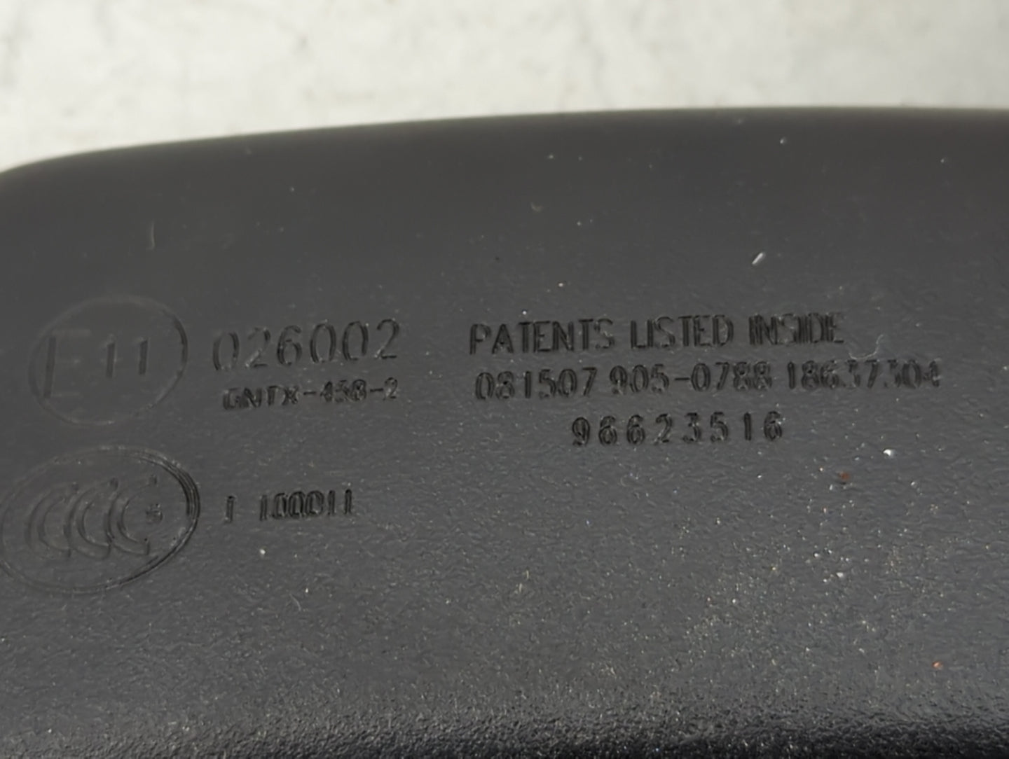 2006-2007 Saturn Vue Interior Rear View Mirror Replacement OEM P/N:E11026002 Fits Fits 2001 2002 2003 2004 2005 2006 2007 20