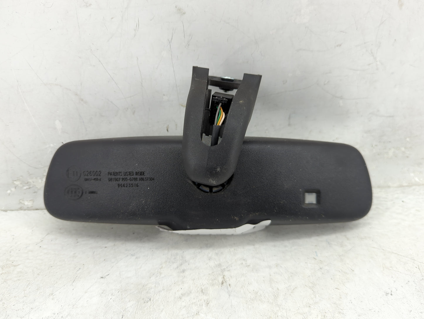 2006-2007 Saturn Vue Interior Rear View Mirror Replacement OEM P/N:E11026002 Fits Fits 2001 2002 2003 2004 2005 2006 2007 20