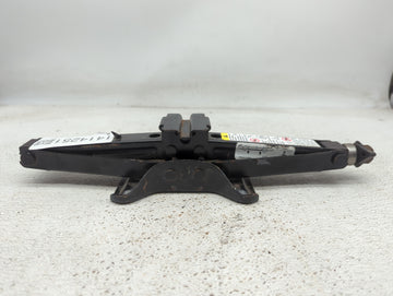 2007 Saturn Vue PCM Engine Control Computer ECU ECM PCU OEM P/N:22722565 Fits OEM Used Auto Parts - Oemusedautoparts1.com
