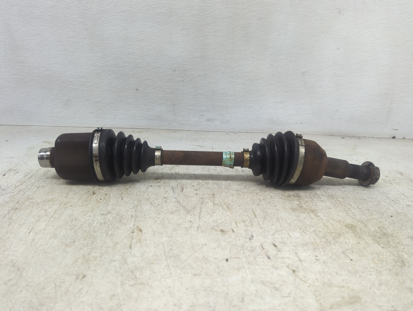 2005-2007 Saturn Vue Axle Shaft Front Driver Cv C/v 1428210 - Oemusedautoparts1.com