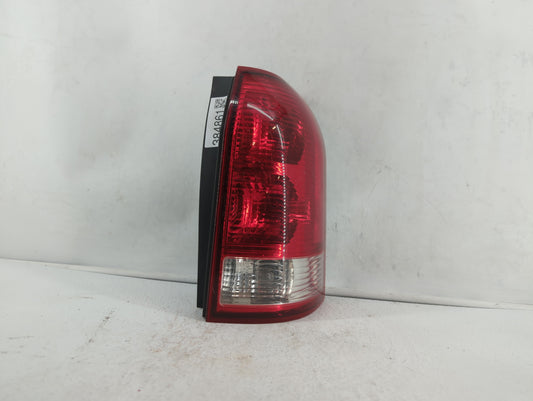 2004-2007 Saturn Vue Tail Light Assembly Passenger Right OEM P/N:15851056 22711438 Fits Fits 2004 2005 2006 2007 OEM Used Au