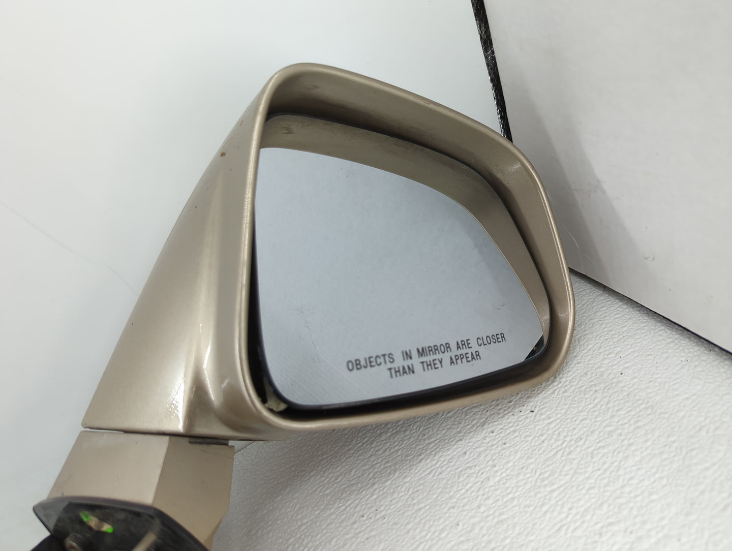 2004-2007 Saturn Vue Passenger Side View Mirror - Right Door Mirror OEM Used - Oemusedautoparts1.com