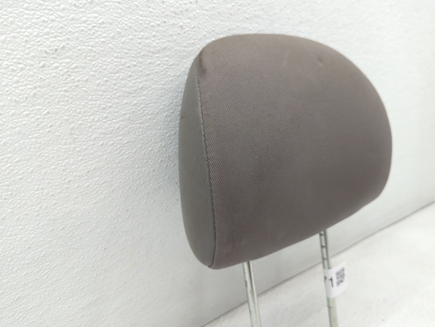 2006-2007 Saturn Vue Headrest Head Rest Rear Seat Grey - Oemusedautoparts1.com