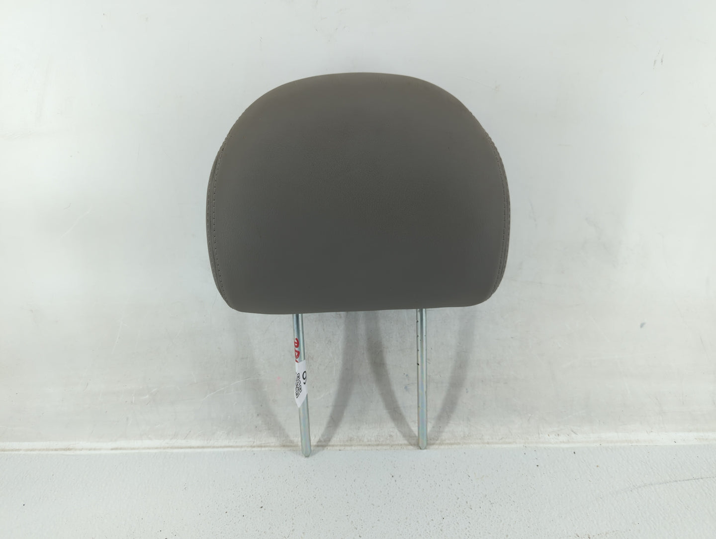2006-2007 Saturn Vue Headrest Head Rest Front Driver Passenger Seat Fits Fits 2006 2007 OEM Used Auto Parts - Oemusedautopar