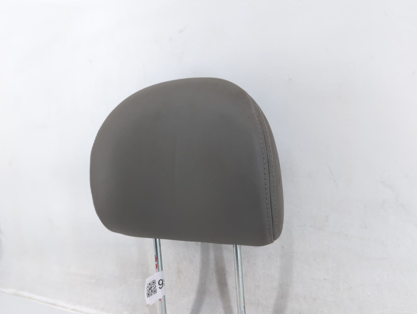 2006-2007 Saturn Vue Headrest Head Rest Front Driver Passenger Seat Fits Fits 2006 2007 OEM Used Auto Parts - Oemusedautopar