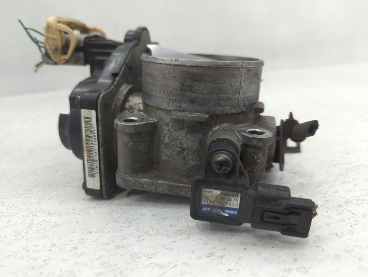 2007 Saturn Vue Throttle Body P/N:RMM65601 Fits Fits 2006 2008 OEM Used Auto Parts - Oemusedautoparts1.com