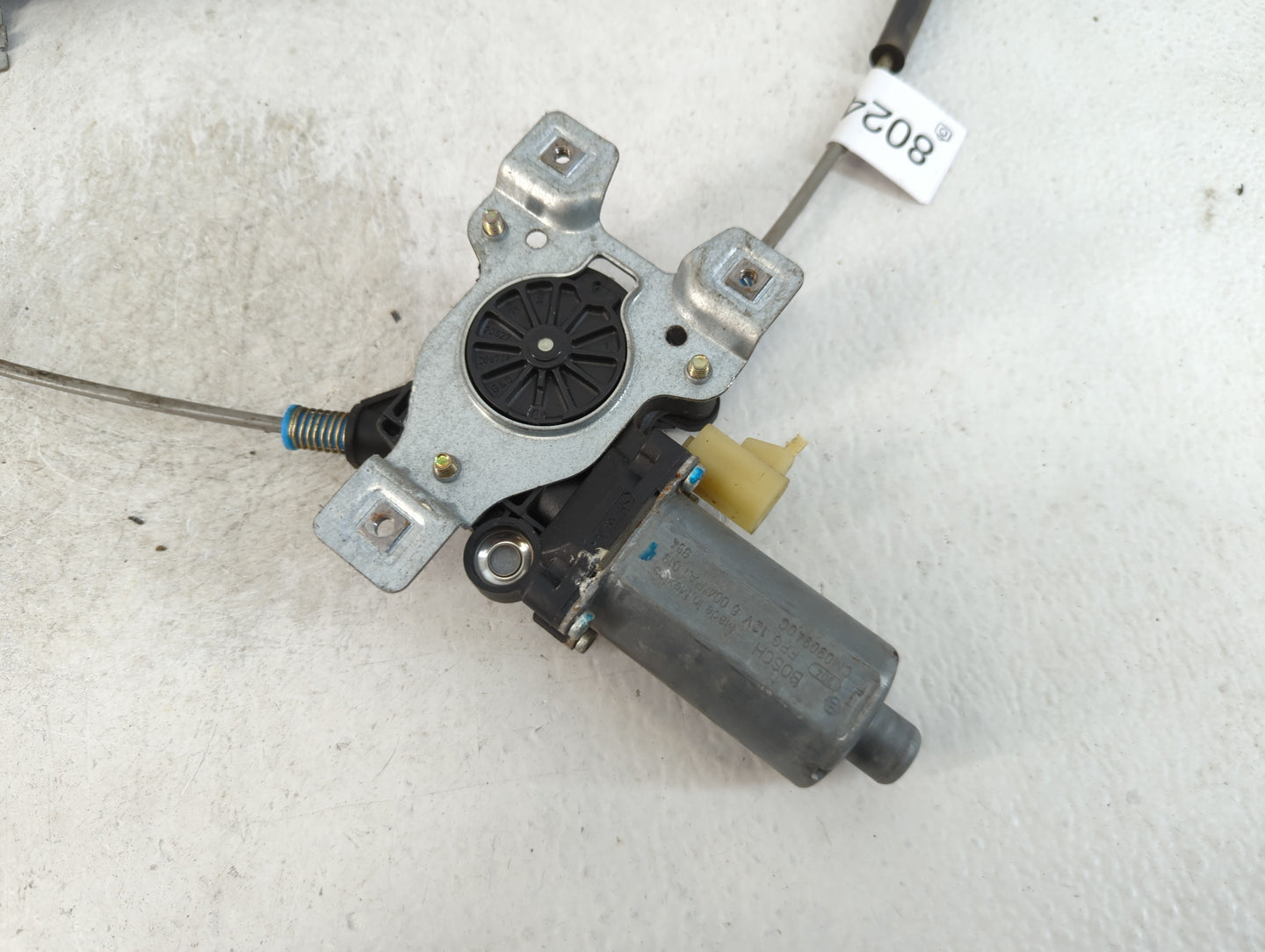2002-2007 Saturn Vue Driver Left Front Window Regulator - Oemusedautoparts1.com