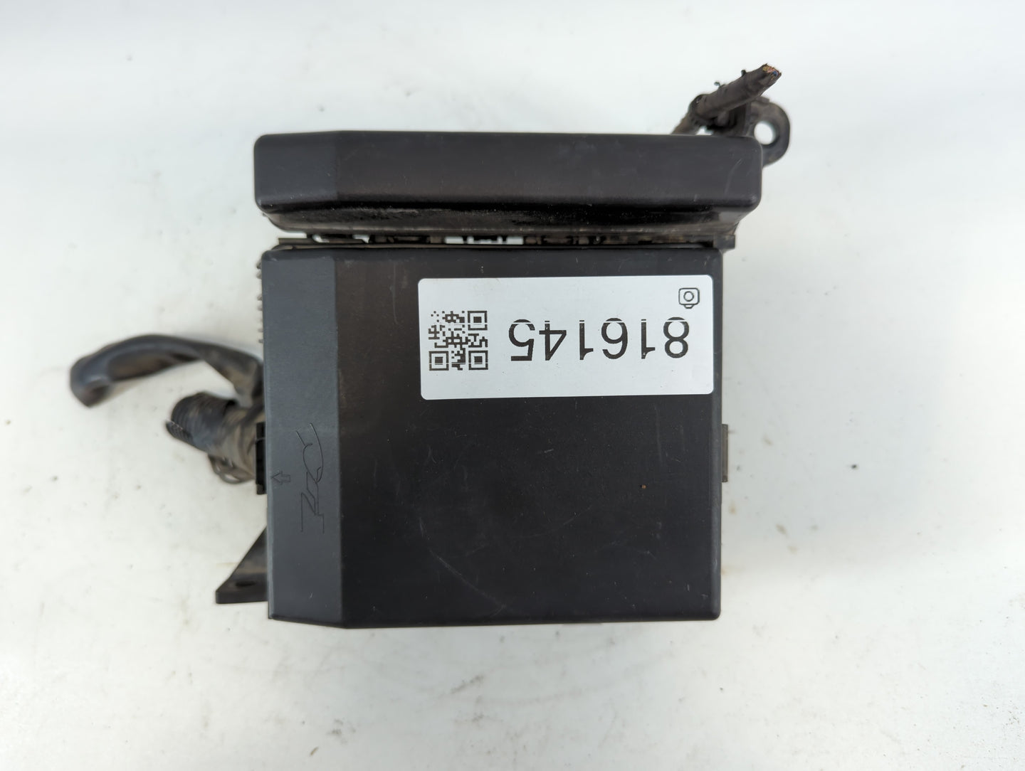 2006-2007 Saturn Vue Fusebox Fuse Box Panel Relay Module P/N:11212-1016 Fits Fits 2006 2007 OEM Used Auto Parts - Oemusedaut