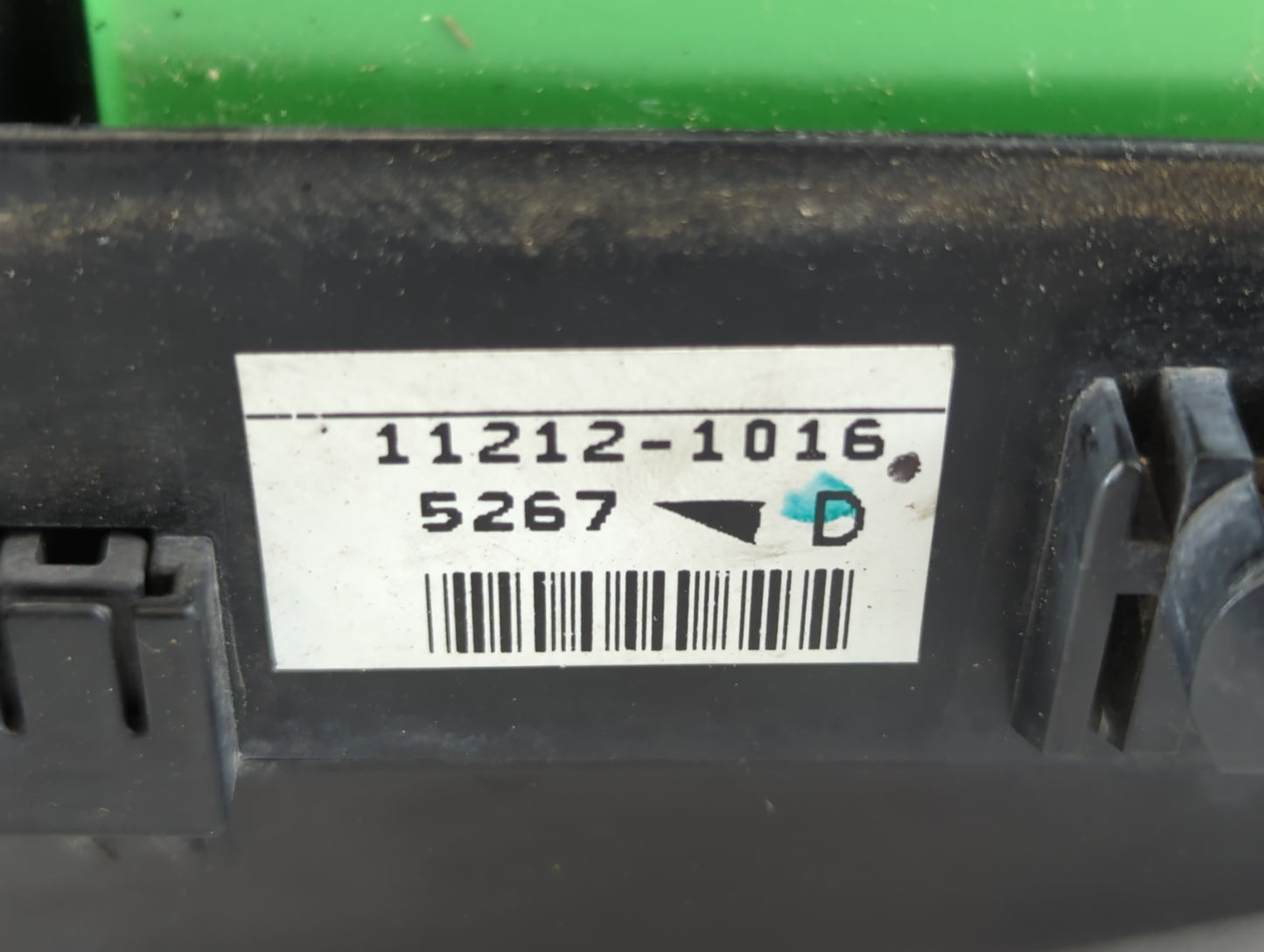 2006-2007 Saturn Vue Fusebox Fuse Box Panel Relay Module P/N:11212-1016 Fits Fits 2006 2007 OEM Used Auto Parts - Oemusedaut