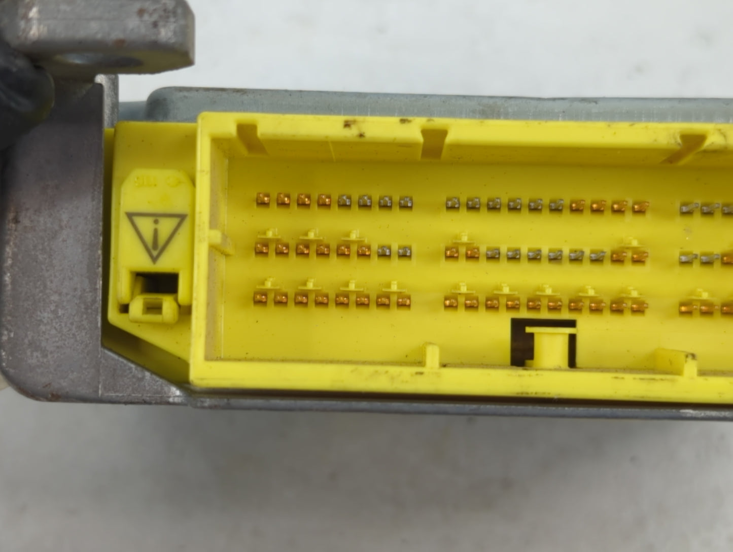 2006-2007 Scion Tc Chassis Control Module Ccm Bcm Body Control - Oemusedautoparts1.com
