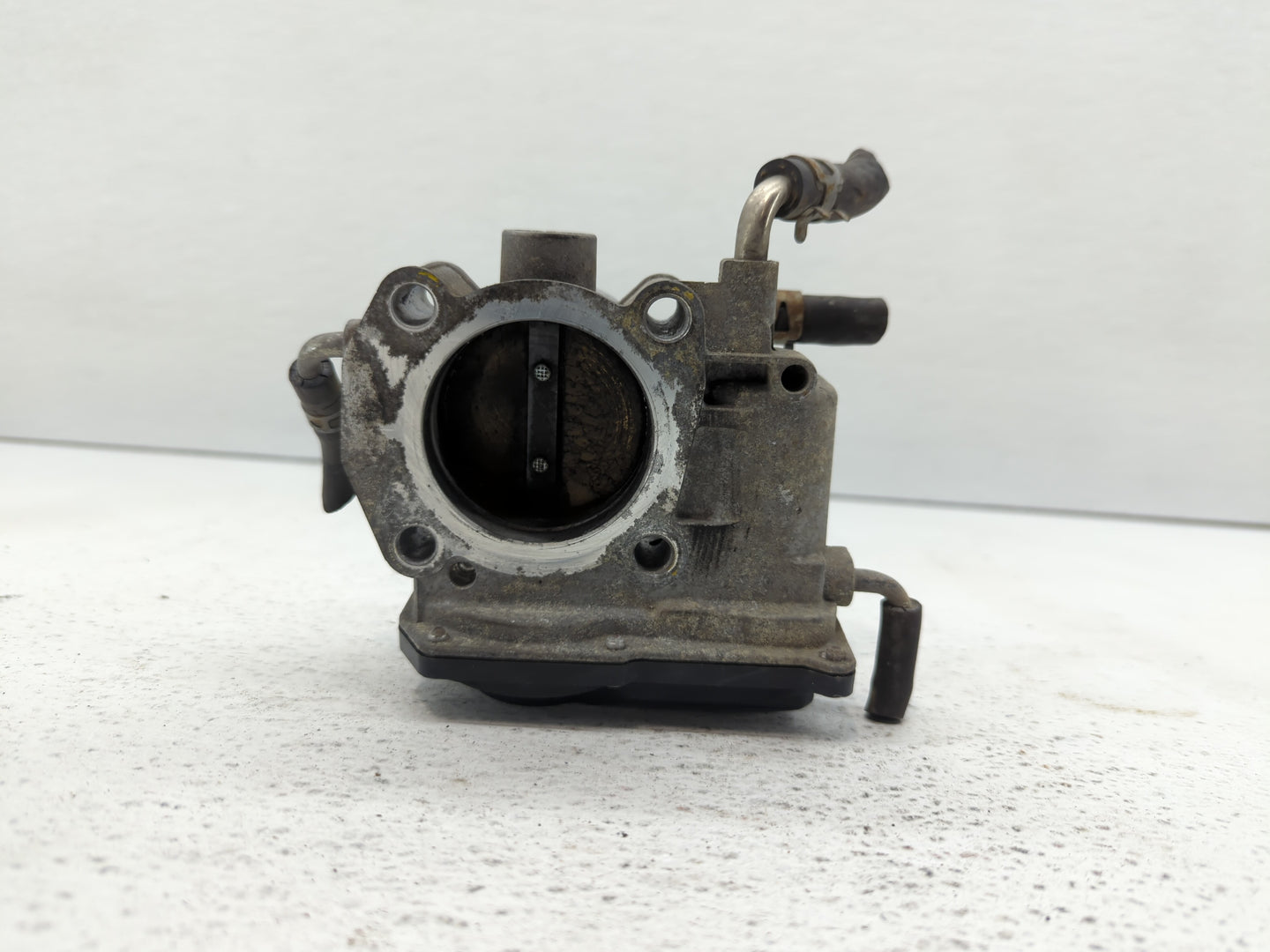 2006-2010 Scion Tc Throttle Body P/N:22030-28070 22030-28071 Fits Fits 2006 2007 2008 2009 2010 2011 2012 2013 2014 2015 OEM