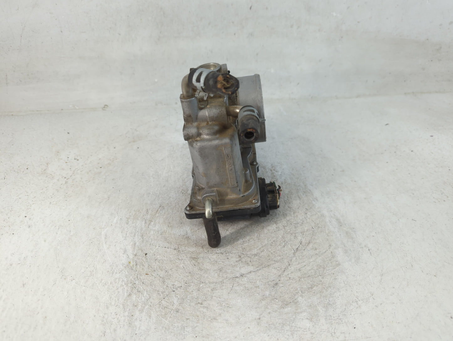 2006-2010 Scion Tc Throttle Body P/N:22030-28070 Fits Fits 2006 2007 2008 2009 2010 2011 2012 2013 2014 2015 OEM Used Auto P