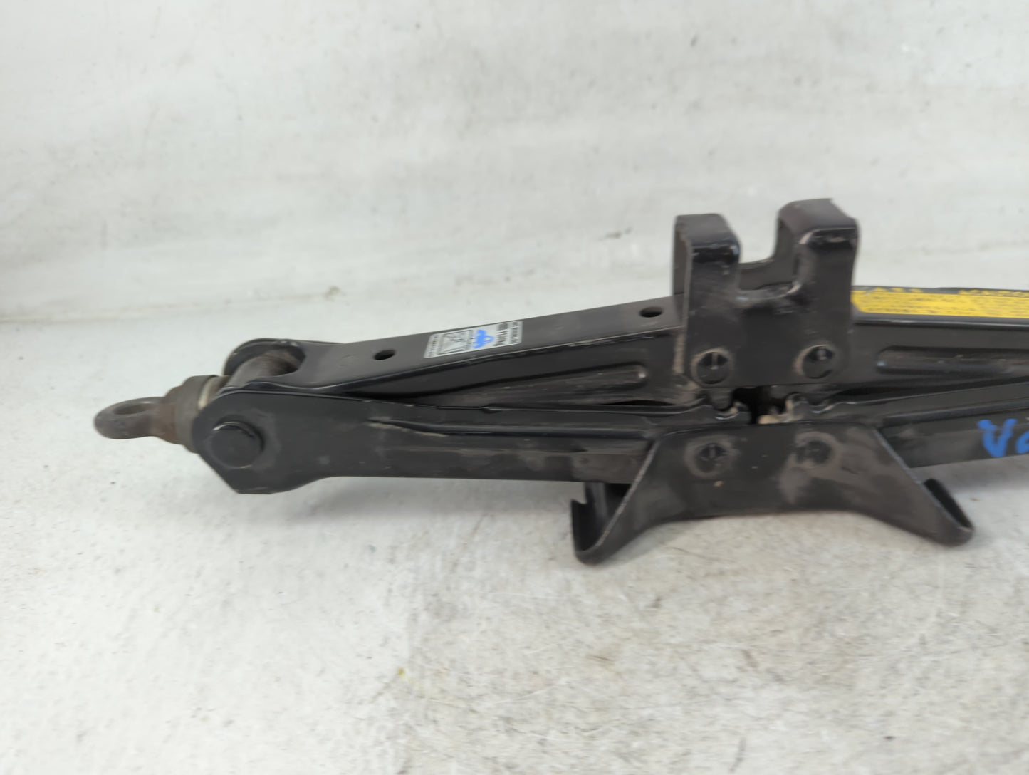 2007 Scion Tc Spare Scissor Car Jack - Oemusedautoparts1.com