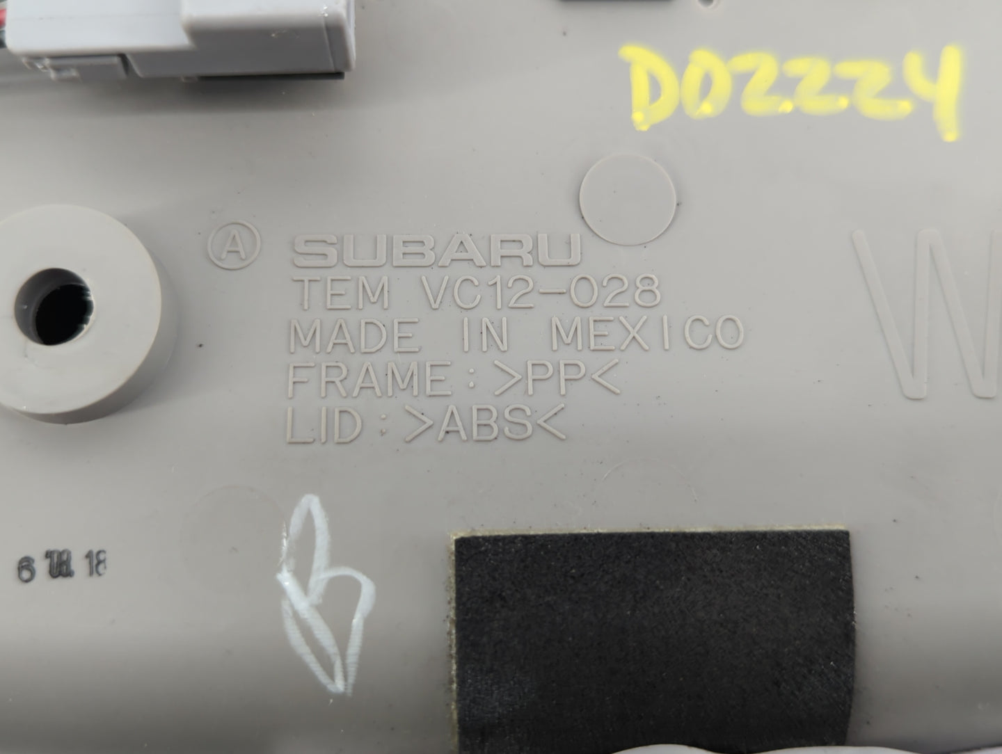 2007 Subaru B9 Tribeca Overhead Roof Console - Oemusedautoparts1.com