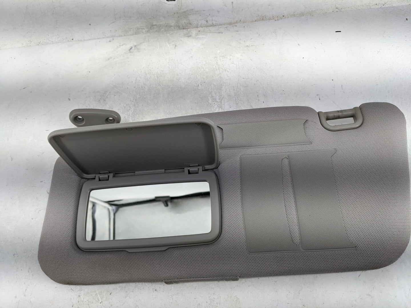 2006-2008 Subaru Forester Sun Visor Shade Replacement Driver Left Mirror Fits Fits 2006 2007 2008 OEM Used Auto Parts - Oemu