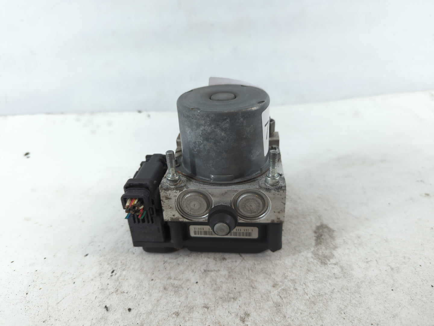 2007 Subaru Forester ABS Pump Control Module Replacement P/N:27534S Fits OEM Used Auto Parts - Oemusedautoparts1.com