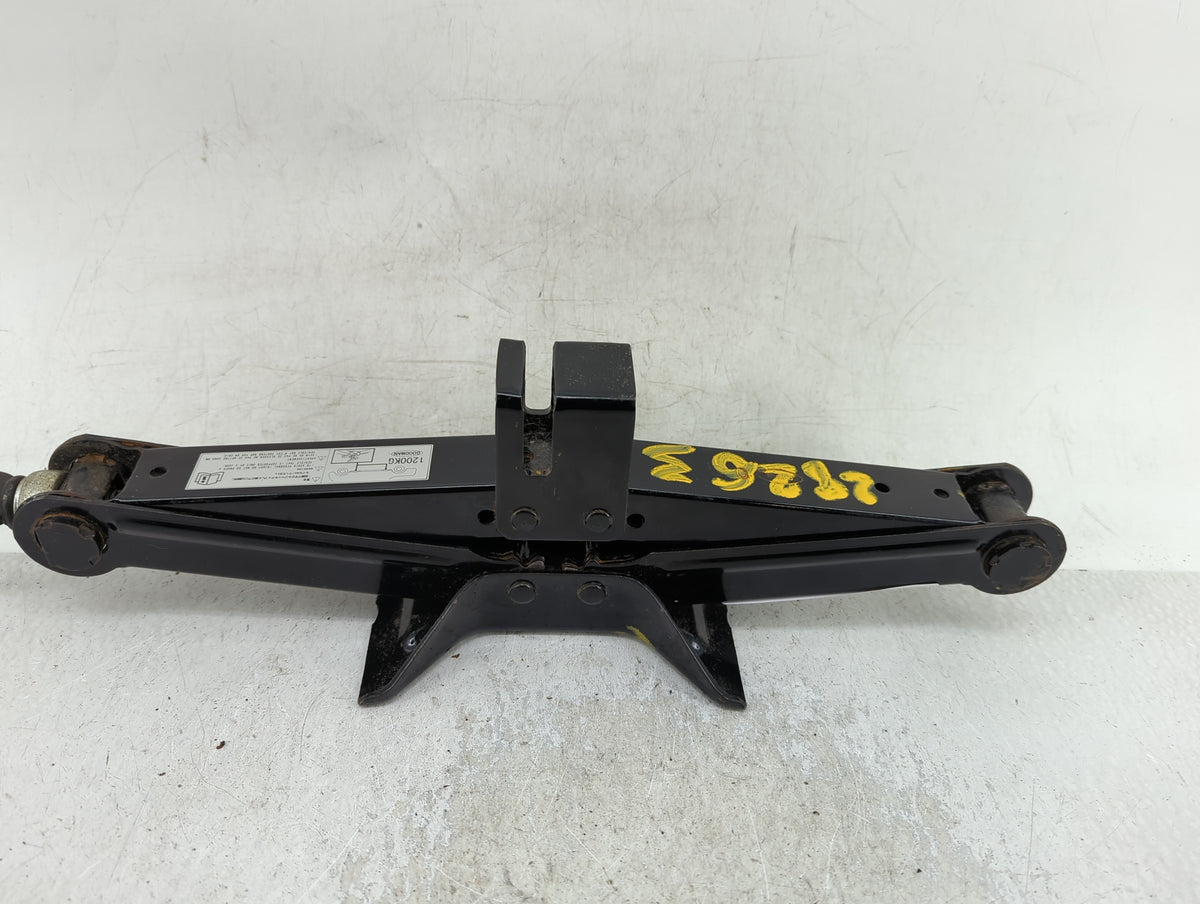 2007 Subaru Impreza Spare Scissor Car Jack - Oemusedautoparts1.com