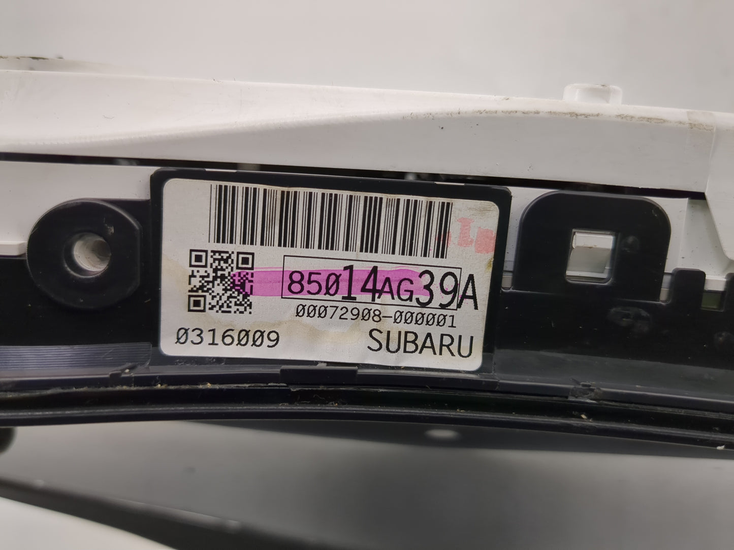 2007 Subaru Legacy Instrument Cluster Speedometer Gauges P/N:85014AG39A Fits OEM Used Auto Parts - Oemusedautoparts1.com