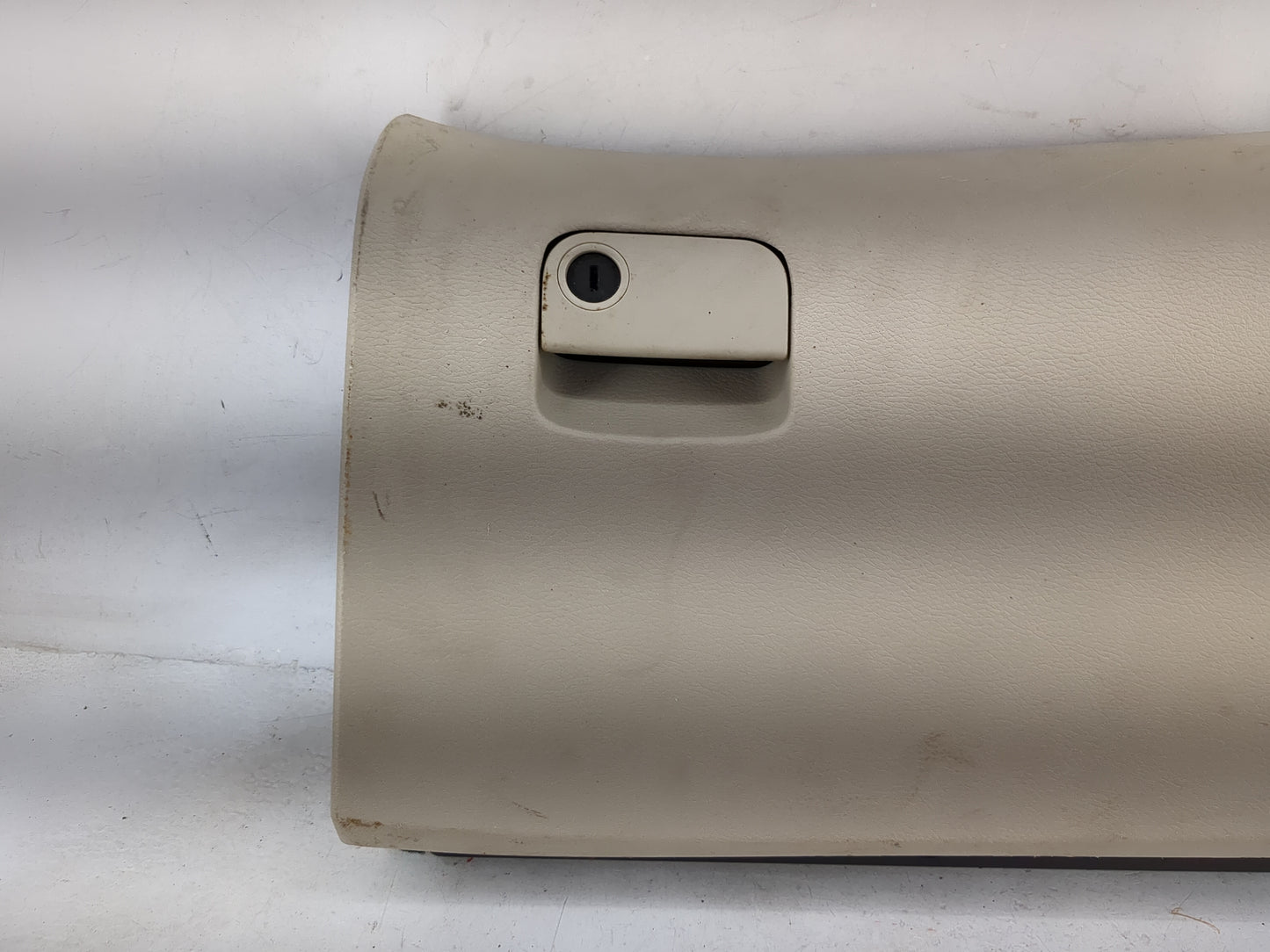 2007 Subaru Legacy Passenger Glove Box Door Storage Compartment Ivory - Oemusedautoparts1.com