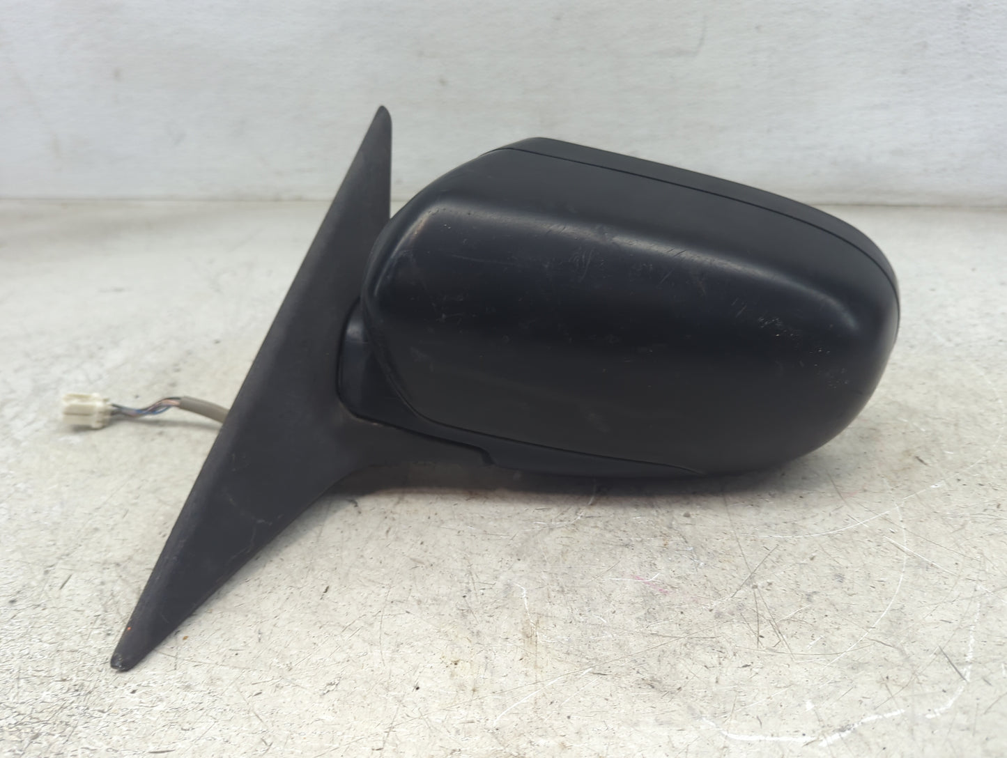 2005-2009 Subaru Legacy Driver Side View Mirror - Left Door Mirror OEM Used - Oemusedautoparts1.com