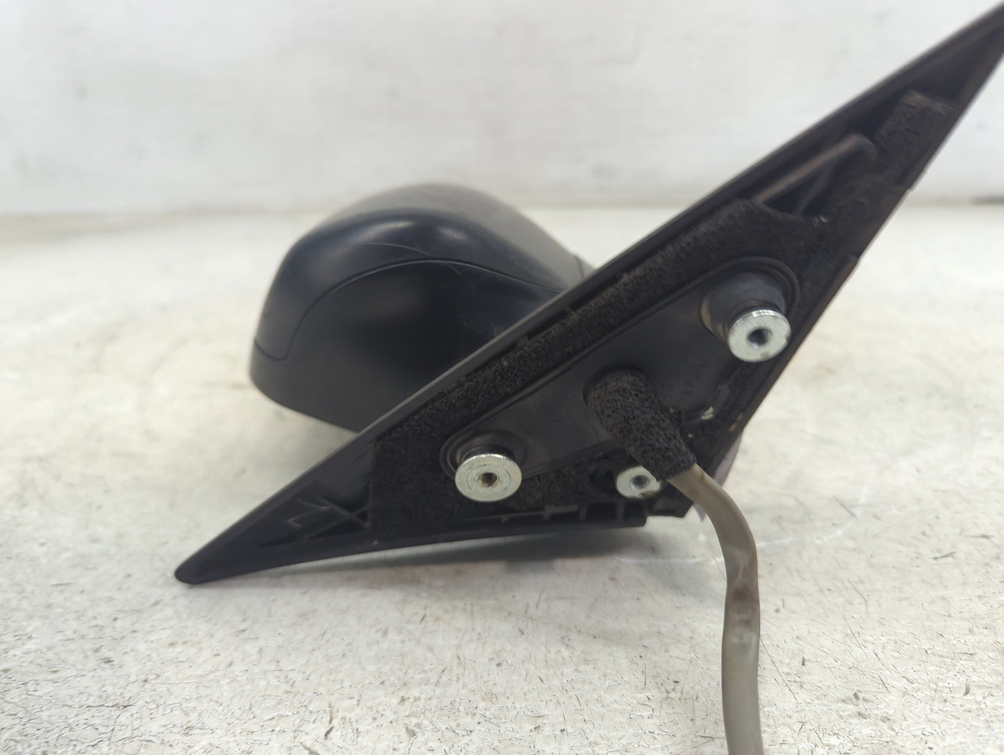 2005-2009 Subaru Legacy Driver Side View Mirror - Left Door Mirror OEM Used - Oemusedautoparts1.com