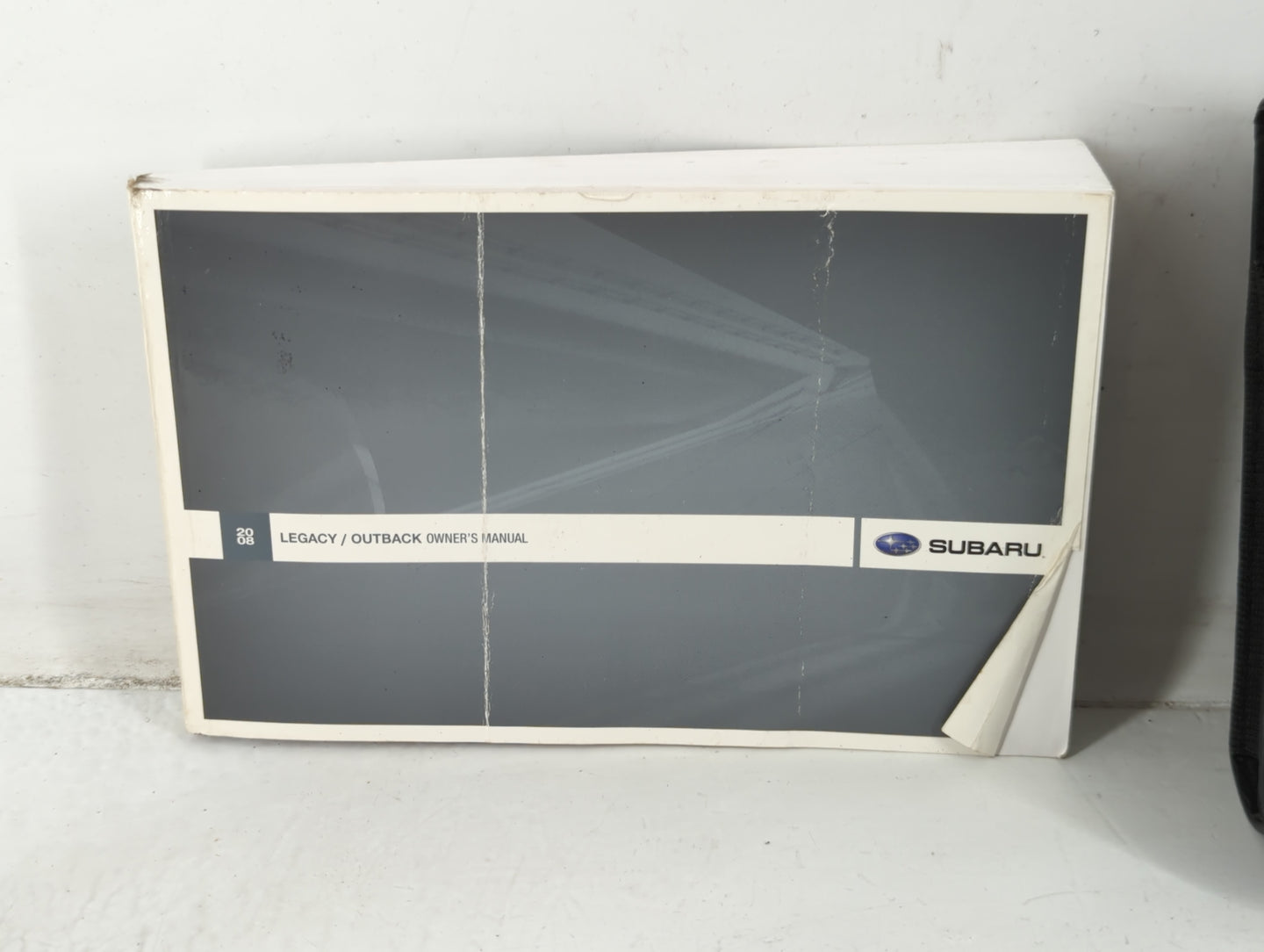 2007 Subaru Legacy Owners Manual Book Guide P/N:A2440BE-C OEM Used Auto Parts - Oemusedautoparts1.com