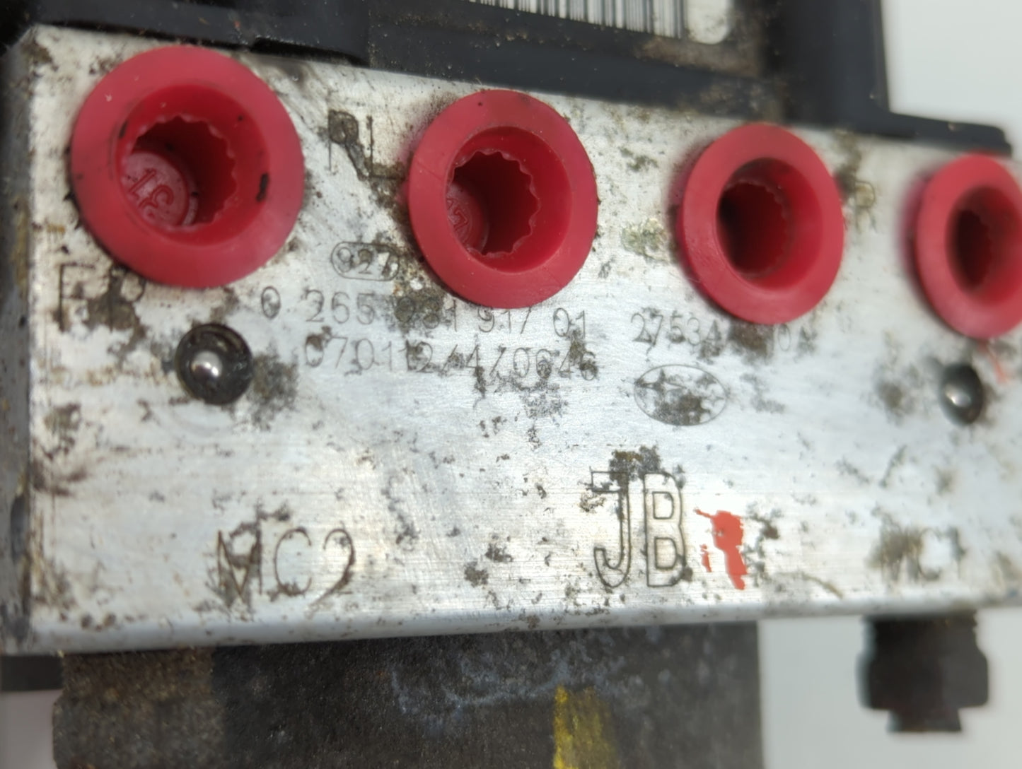 2007 Subaru Legacy ABS Pump Control Module Replacement P/N:0 265 281 917 01 Fits OEM Used Auto Parts - Oemusedautoparts1.com