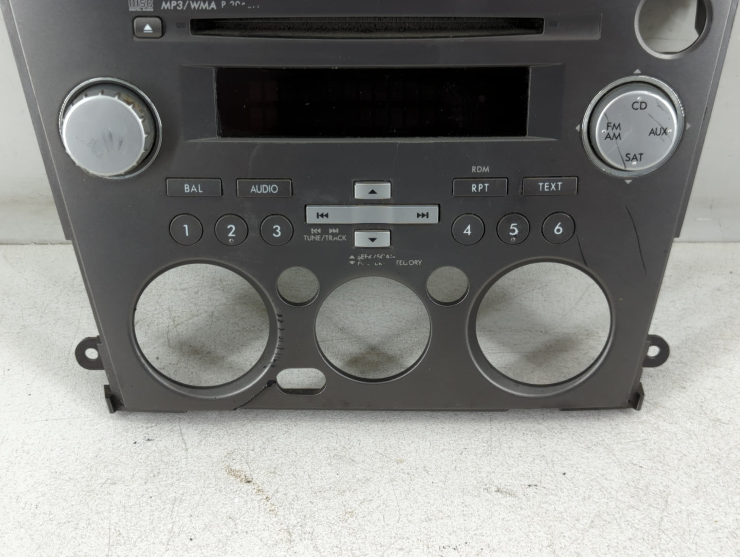 2007-2009 Subaru Legacy Radio Control Panel - Oemusedautoparts1.com