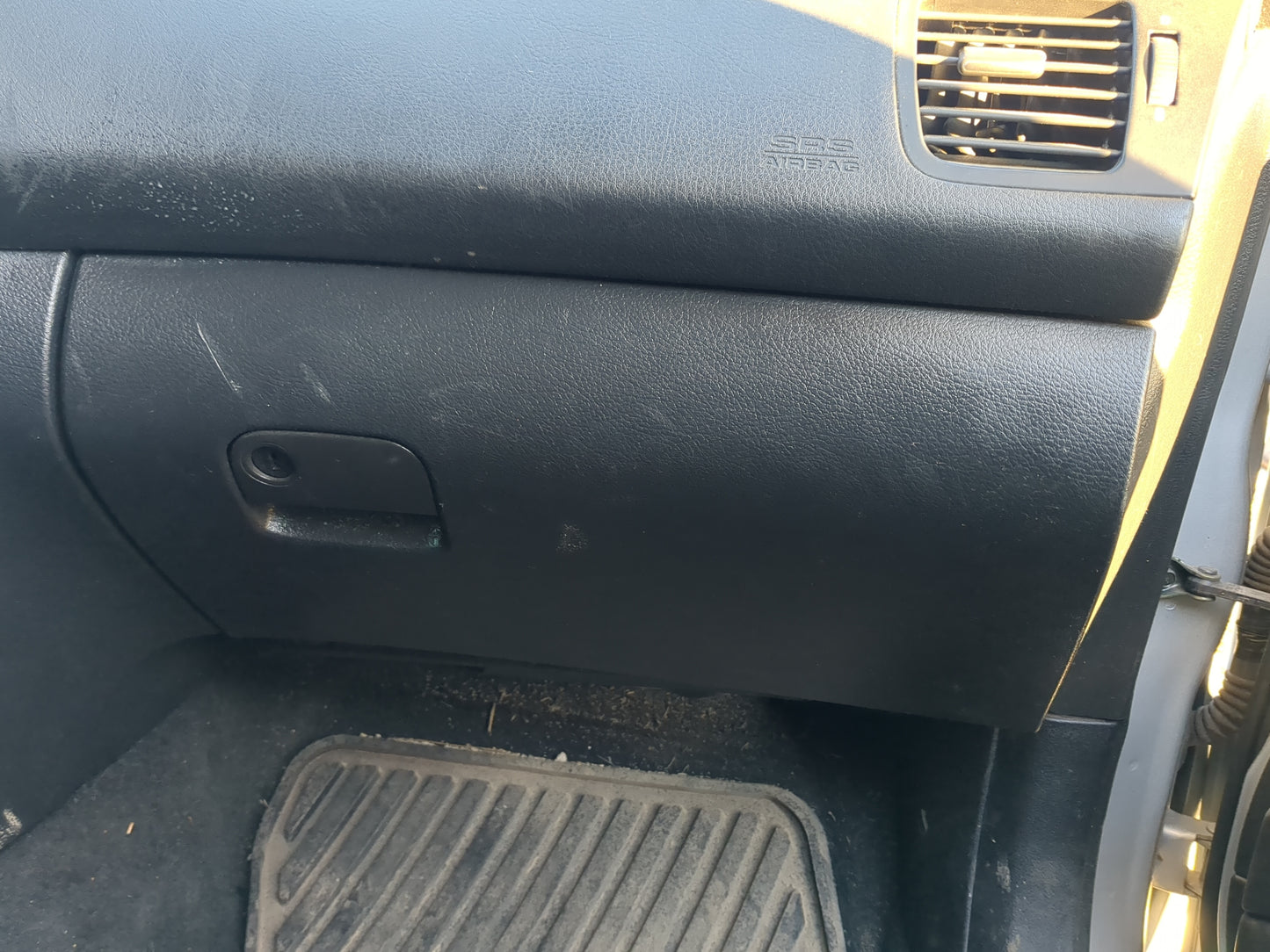 2007 Subaru Outback Passenger Glove Box Door Storage Compartment - Oemusedautoparts1.com