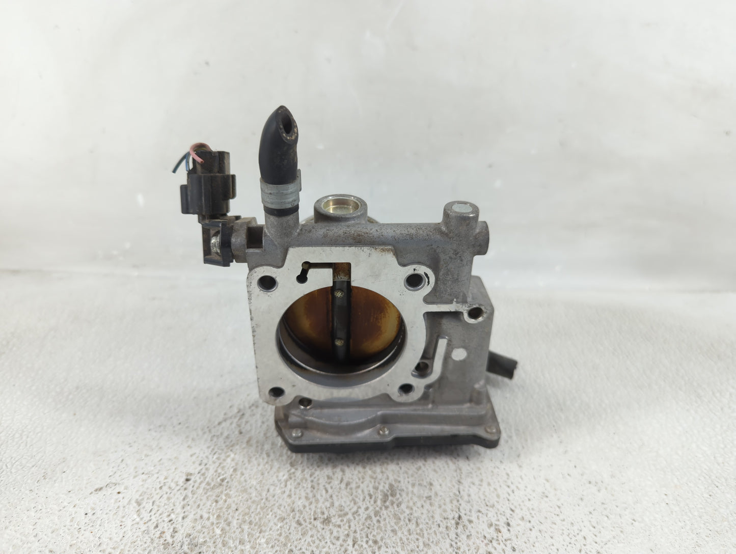 2007 Subaru Outback Throttle Body P/N:16112A1180 Fits Fits 2006 2008 2009 2010 OEM Used Auto Parts - Oemusedautoparts1.com