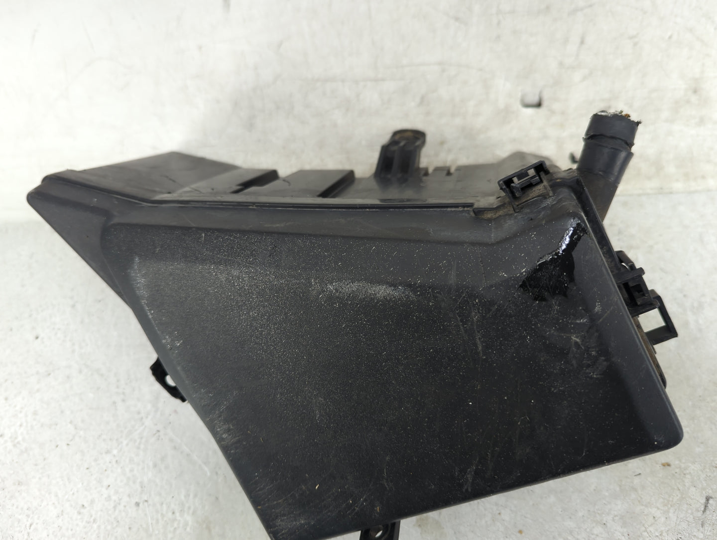 2007 Subaru Outback Fusebox Fuse Box Panel Relay Module Fits Fits 2006 2008 2009 OEM Used Auto Parts - Oemusedautoparts1.com